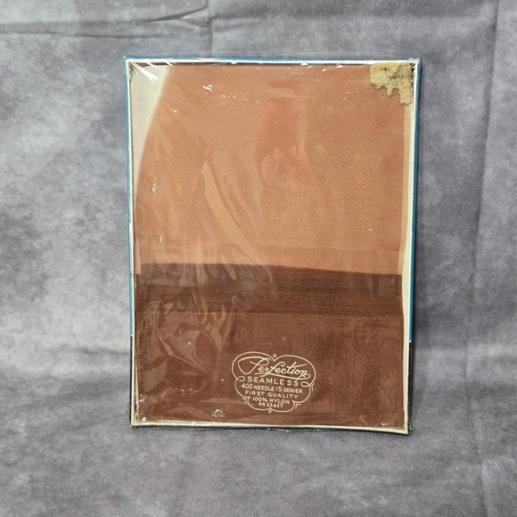 The Unbranded Brand Accessories - Perfection Seamless Stockings 3 Pair Cinnamon 9.5 100% Nylon NOS